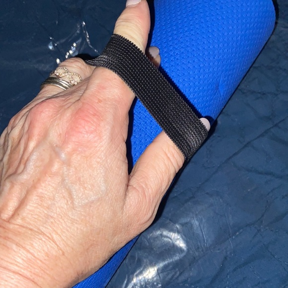 Yoga 🧘♀️ mat🧘♀️ - Picture 2 of 6